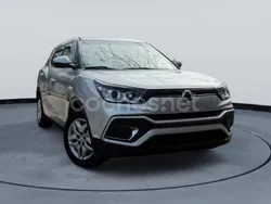 Gris / plata Usado 2017 Ssangyong XLV Limited SUV | 11.500 €