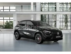 Negro Nuevo 2025 Mercedes GLA35 AMG SUV | 69.407 €