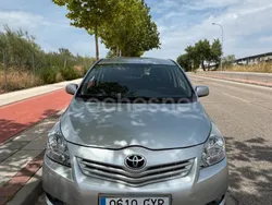 Beige Usado 2010 Toyota Verso Active Monovolumen | 8480 € (Caro)