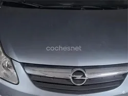 Gris / plata Usado 2008 Opel Corsa Essentia Berlina | 4000 € (Buen precio)