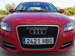 Rojo Usado 2011 Audi A3 Ambiente Berlina | 6400 € (Precio justo)