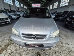 Gris / plata Usado 2004 Opel Zafira Elegance Monovolumen | 2490 € (Caro)