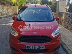 Granate Usado 2015 Ford Tourneo Courier Titanium Monovolumen | 11.500 € (Precio justo)