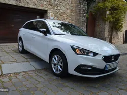 Blanco Usado 2021 Seat Leon Reference Familiar | 10.450 €