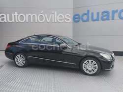 Negro Usado 2009 Mercedes E250 Elegance Coupe | 13.500 € (Precio justo)