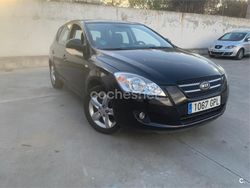 Negro Usado 2009 Kia Ceed Active Berlina | 3390 €