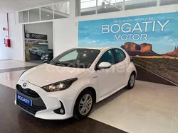Blanco Usado 2020 Toyota Yaris Hybrid Business Edition Utilitario | 15.732 € (Precio justo)