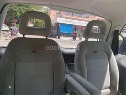 Negro Usado 2006 Seat Alhambra Stylance Monovolumen | 4300 € (Buen precio)