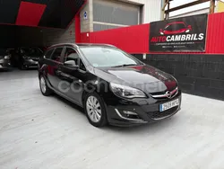 Negro Usado 2013 Opel Astra Excellence Familiar | 5990 € (Buen precio)