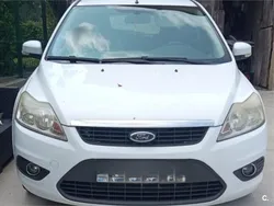 Blanco Usado 2009 Ford Focus Trend Berlina | 3500 € (Precio justo)