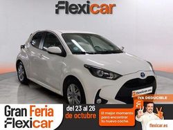 Blanco Usado 2022 Toyota Yaris Hybrid Business Edition Berlina | 17.390 € (Precio justo)