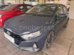 Gris / plata Usado 2024 Hyundai i20 Berlina | 16.990 € (Precio justo)