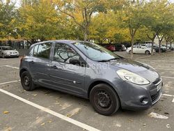Azul Usado 2009 Renault Clio II Berlina | 1799 € (Super precio)