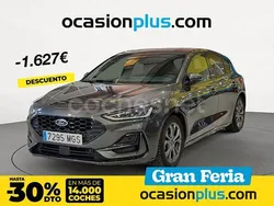 Gris / plata Usado 2023 Ford Focus ST-Line Berlina | 17.900 € (Precio justo)