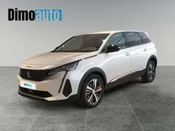 Blanco Usado 2022 Peugeot 5008 Allure Monovolumen | 24.600 € (Precio justo)