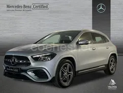 Gris / plateado Usado 2024 Mercedes GLA200 SUV | 42.900 € (Precio justo)