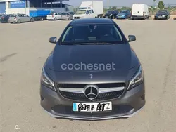 Gris / plata Usado 2017 Mercedes CLA200 Shooting Brake Familiar | 19.900 € (Precio justo)