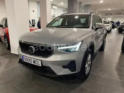 Gris / plata Usado 2022 Volvo XC40 SUV | 28.900 € (Precio justo)
