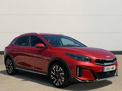 Rojo Usado 2023 Kia XCeed SUV | 26.700 € (Caro)