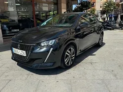 Usado 2022 Peugeot 208 Allure Utilitario | 12.490 € (Buen precio)