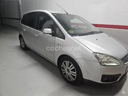 Gris / plata Usado 2005 Ford C-MAX Ghia Monovolumen | 4200 € (Un poco caro)