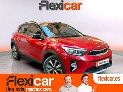 Rojo Usado 2023 Kia Stonic SUV | 13.990 € (Buen precio)