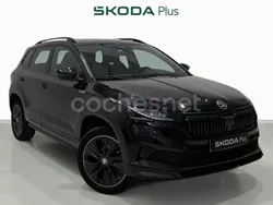 Negro Usado 2022 Skoda Karoq SportLine SUV | 25.500 € (Un poco caro)