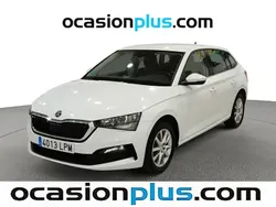 Blanco Usado 2021 Skoda Scala Ambition Utilitario | 13.173 € (Precio justo)