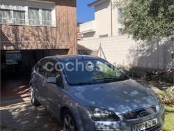 Azul Usado 2005 Ford Focus Trend Berlina | 2200 € (Precio justo)