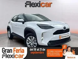 Blanco Nuevo 2025 Toyota Yaris Hybrid Style | 26.490 € (Precio justo)
