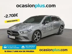Gris / plata Usado 2019 Mercedes CLA180 Shooting Brake Familiar | 29.790 € (Caro)