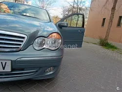 Azul Usado 2004 Mercedes C200 Elegance Berlina | 4600 € (Super precio)