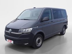 Gris / plata Usado 2024 VW Caravelle Monovolumen | 39.900 € (Caro)