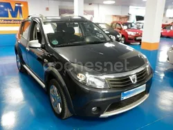 Gris / plata Usado 2012 Dacia Sandero Stepway Utilitario | 6900 € (Precio justo)