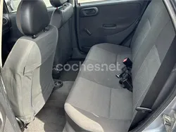 Gris / plata Usado 2004 Opel Corsa Enjoy Berlina | 2500 € (Precio justo)