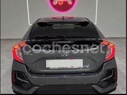 Gris / plata Usado 2021 Honda Civic Dynamic Berlina | 20.400 € (Buen precio)