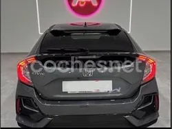 Gris / plata Usado 2021 Honda Civic Dynamic Berlina | 20.400 € (Buen precio)