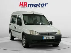 Blanco Usado 2007 Opel Combo Essentia Monovolumen | 4690 €