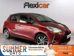 Rojo Usado 2020 Toyota Yaris Hybrid Plus Berlina | 17.490 € (Precio justo)