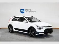 Blanco Nuevo 2024 Kia Niro SUV | 30.990 € (Caro)