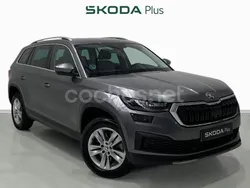 Gris Usado 2023 Skoda Kodiaq Ambition SUV | 29.990 € (Buen precio)
