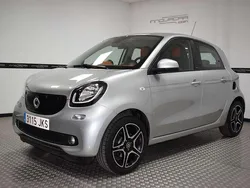 Gris Usado 2016 Smart ForFour Passion Utilitario | 7800 € (Precio justo)