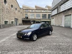Azul Usado 2011 Mercedes E220 Avantgarde Familiar | 11.500 € (Precio justo)