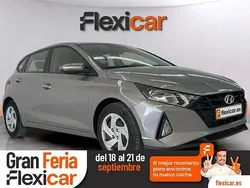 Gris Usado 2022 Hyundai i20 Berlina | 13.790 € (Precio justo)