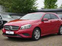 Rojo Usado 2014 Mercedes A180 Urban Berlina | 12.800 € (Precio justo)