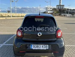 Negro Usado 2017 Smart ForFour Passion Berlina | 12.000 € (Un poco caro)