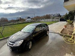 Negro Usado 2007 Opel Astra Enjoy Berlina | 3200 € (Precio justo)