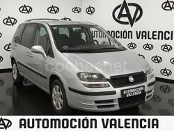 Gris / plata Usado 2006 Fiat Ulysse Emotion Monovolumen | 5500 €
