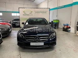 Azul Usado 2020 Mercedes E220 Berlina | 33.990 € (Buen precio)