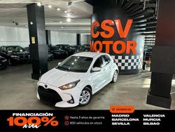 Blanco Usado 2024 Toyota Yaris Hybrid Active Berlina | 16.250 € (Super precio)